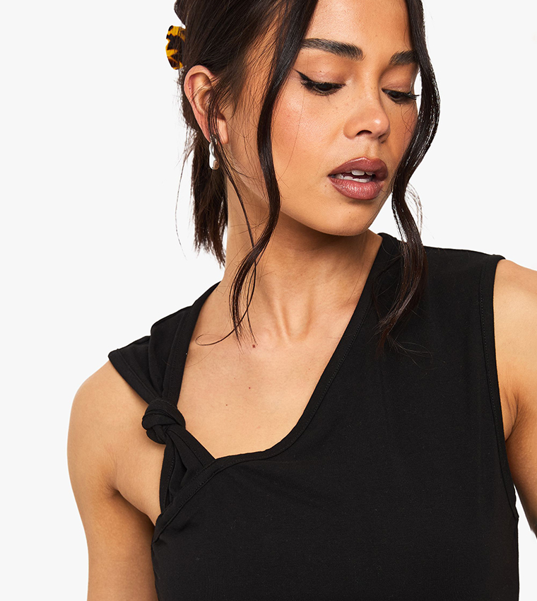 Knot Detail Asymmetric Neckline Top