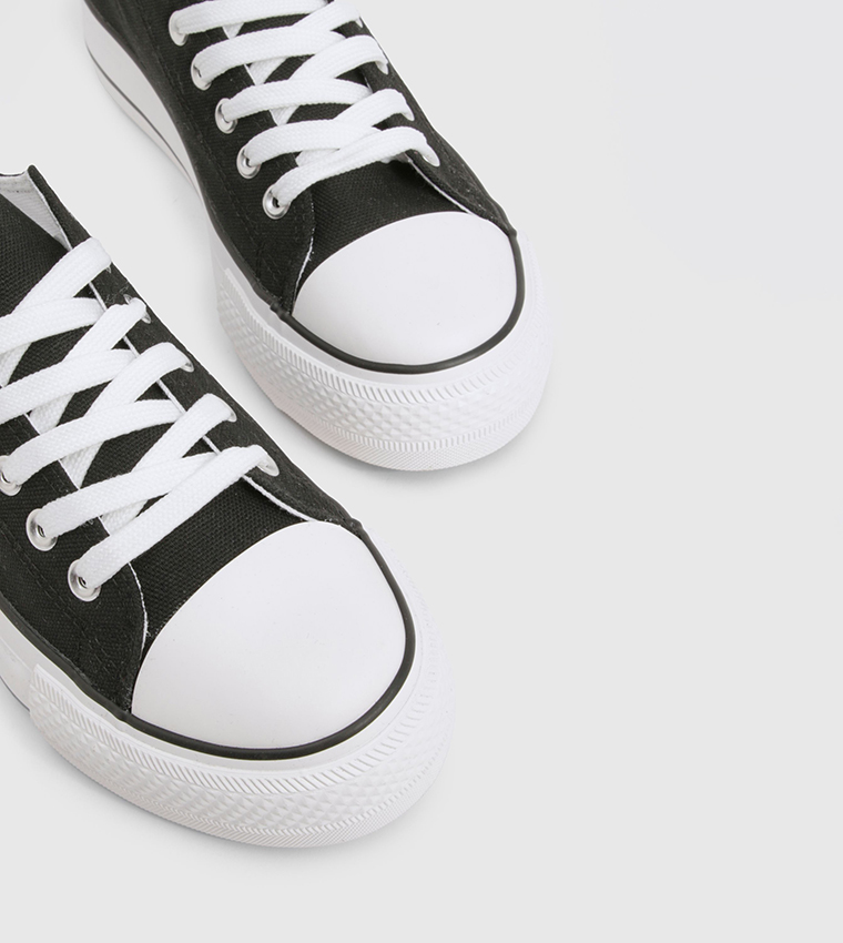 Low Top Platform Lace-Up Sneakers