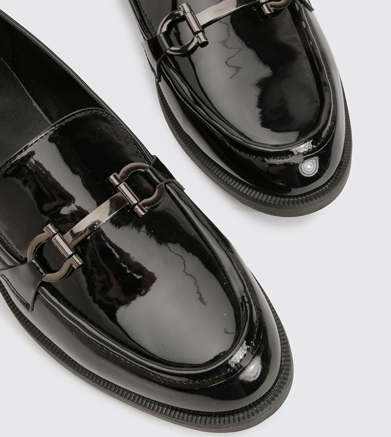 Glossy Snaffle Loafers