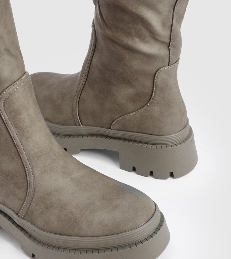 بوت بطول الركبة 