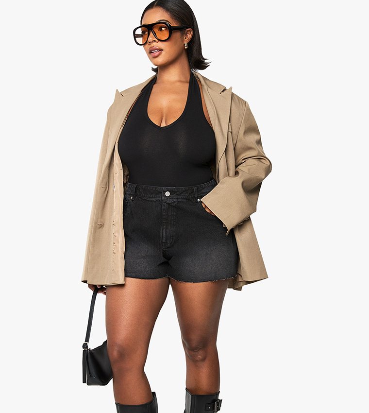 Curve Raw Hem Denim Shorts