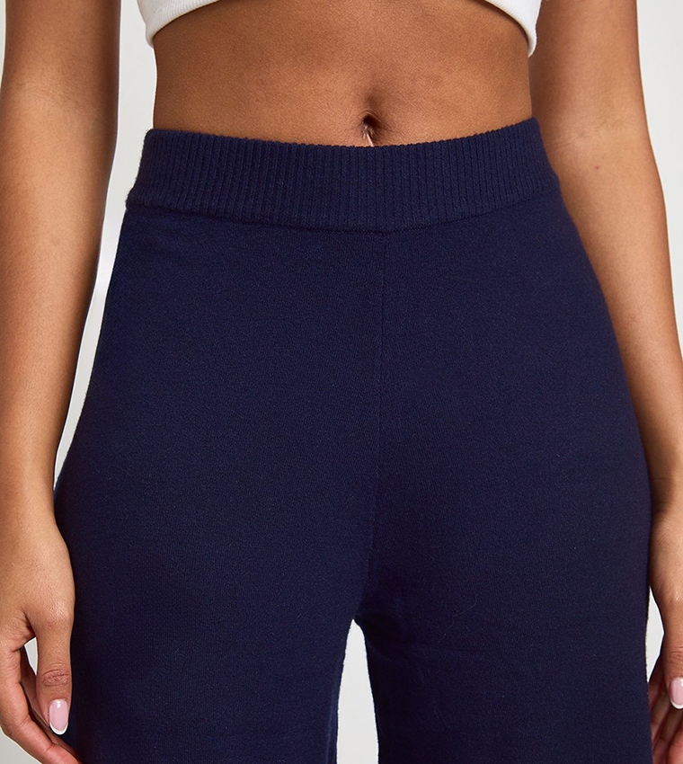 بنطال واسع منسوج ومرن