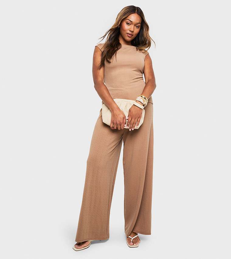 Curve Rippled Rib Wide Neck Top