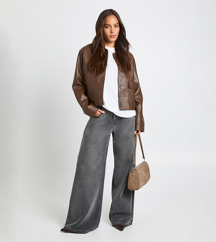 جاكيت جلد صناعي بأزرار