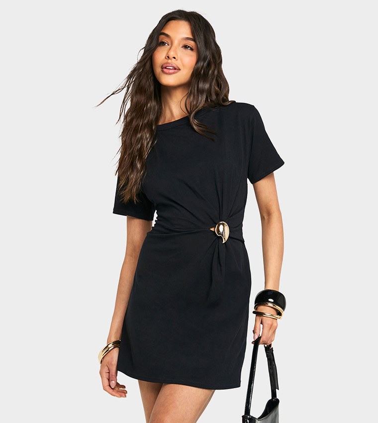 Buy Boohoo Solid Trim Detail Mini T Shirt Dress In Black | 6thStreet Kuwait