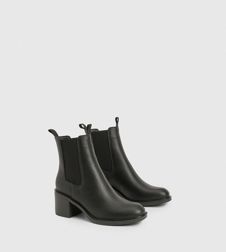Round Toe Block Heel Chelsea Boots