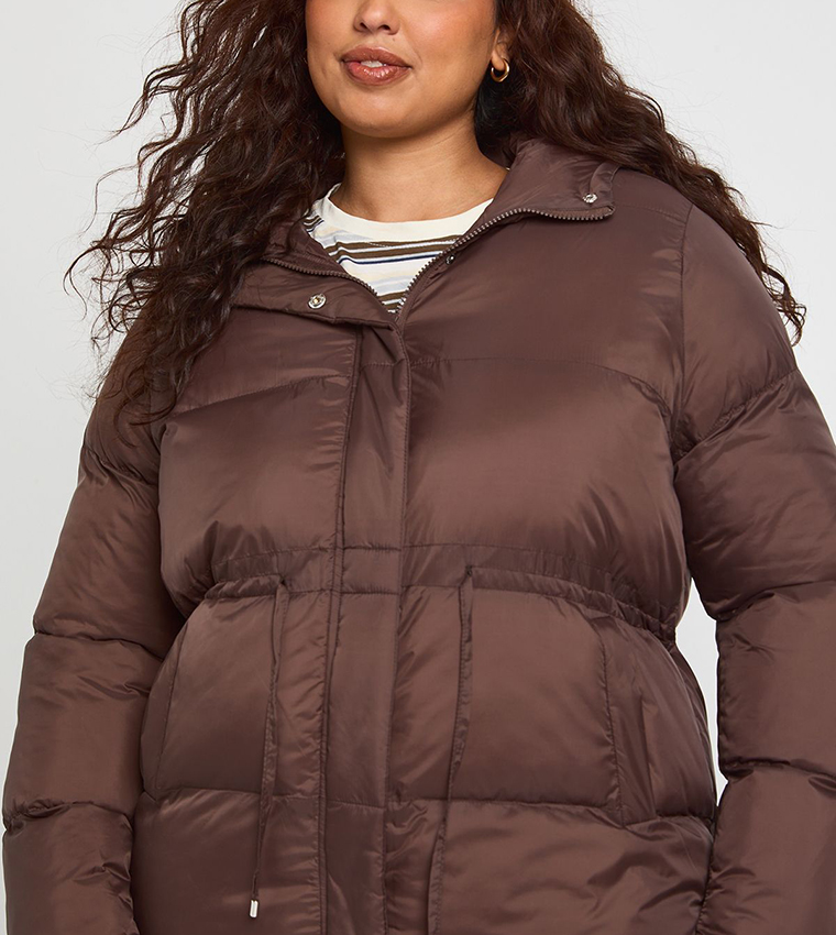 Curve Hooded Puffer Coat