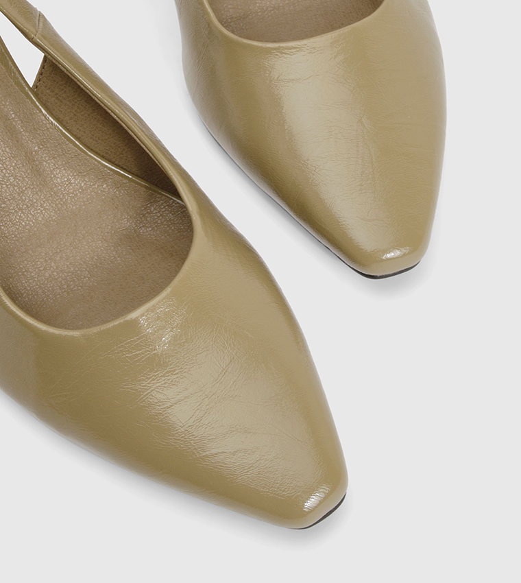 Flared Pointed Toe Heel Pumps