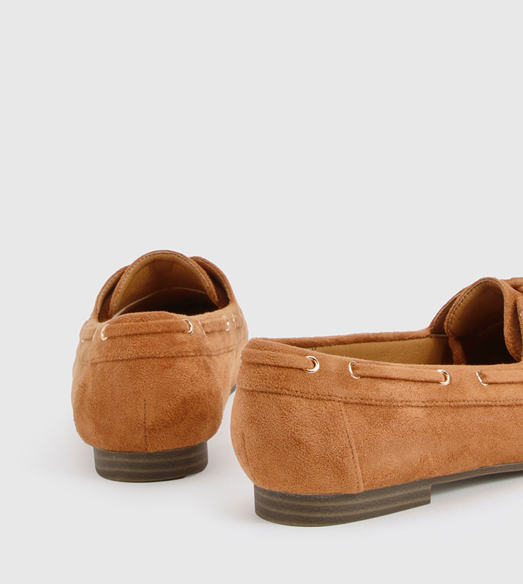 Solid Round Toe Loafers