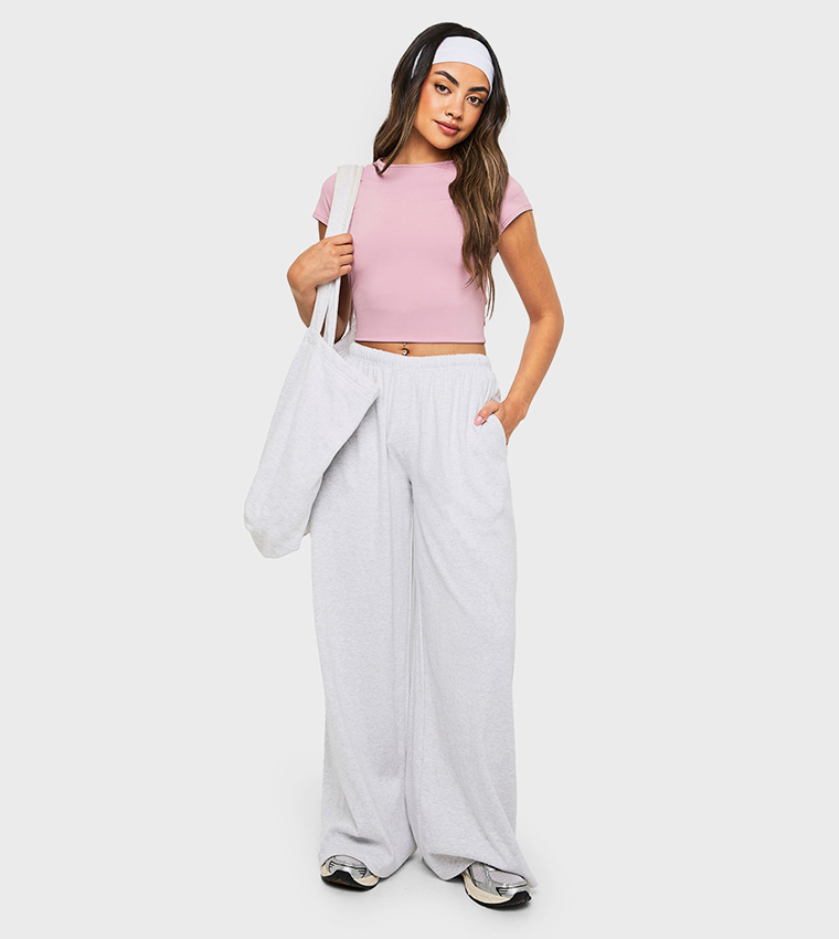 Soft Slinky Cap Sleeves Crew Neck Top