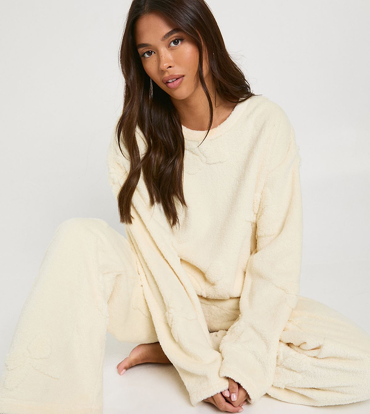 طقم بيجاما بنطال وسويتر جامبر فليس بطبعة 