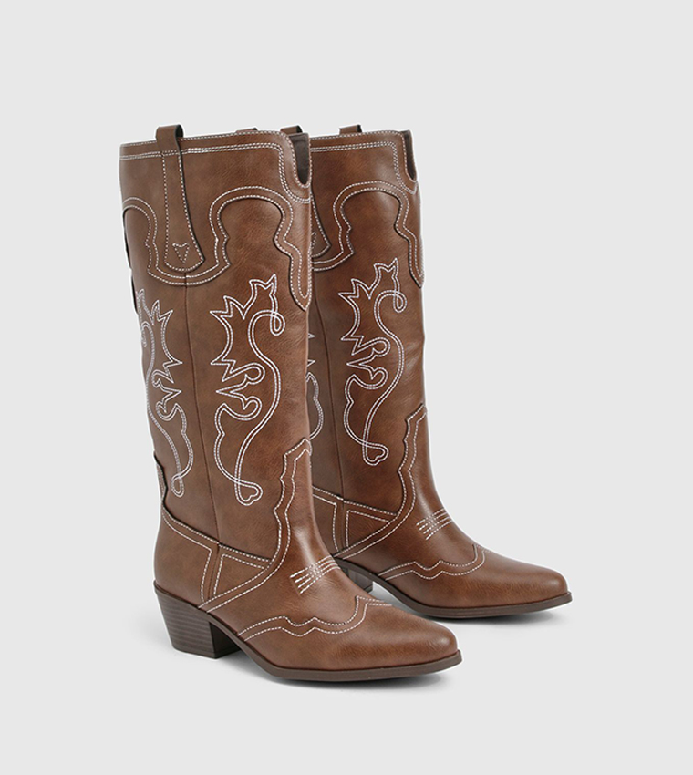 Embroidery Detail Western Cowboy Boots