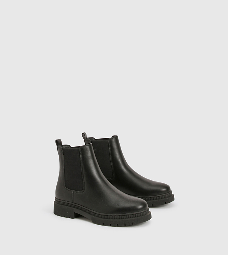 Textured Elastic Panel Chelsea Boots