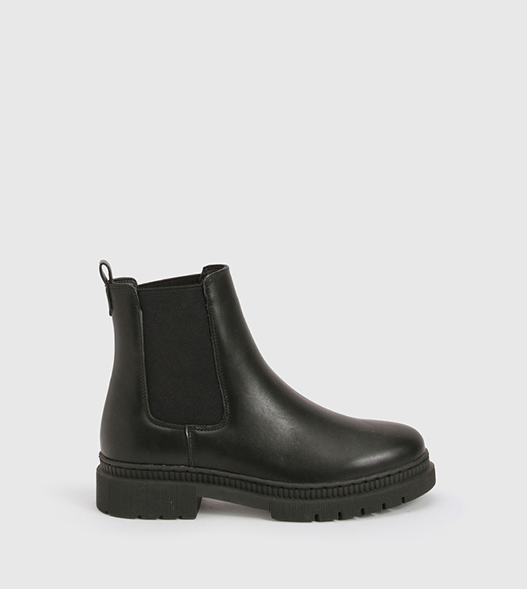 Textured Elastic Panel Chelsea Boots