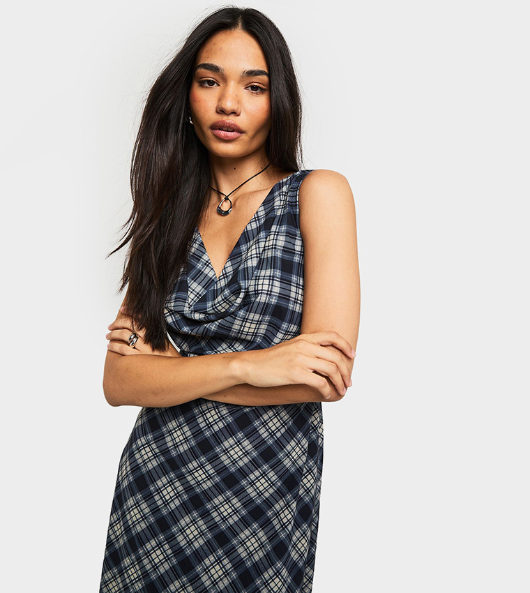 فستان ميداكسي شيفون كاروهات بياقة متدلية