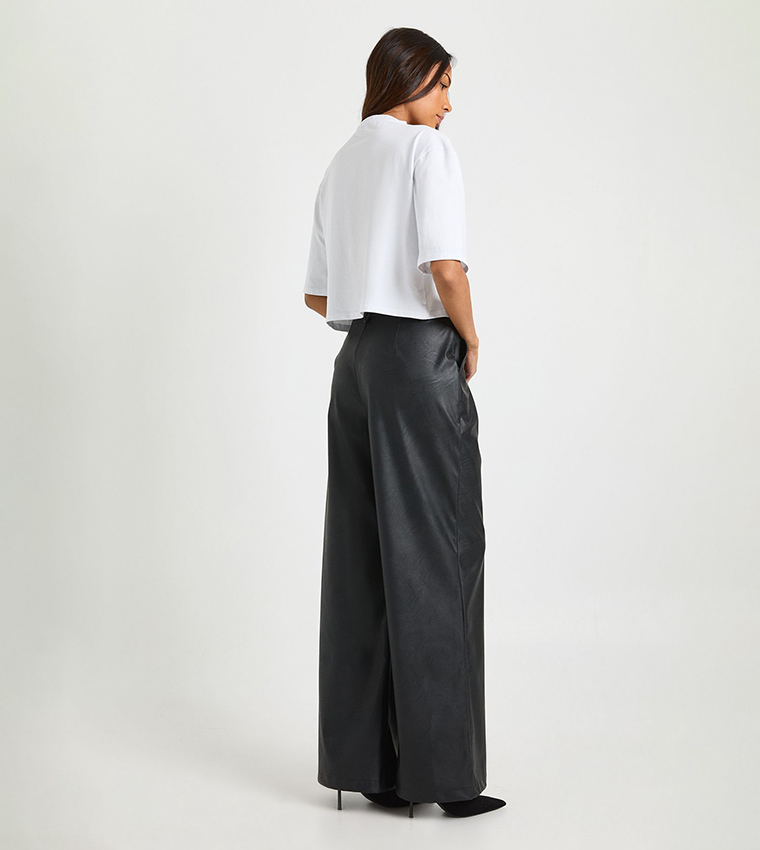 بنطلون واسع جلد صناعي للمقاسات الطويلة 