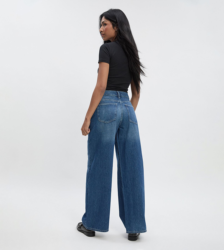 Washed Mid Waist Boyfriend Jeans