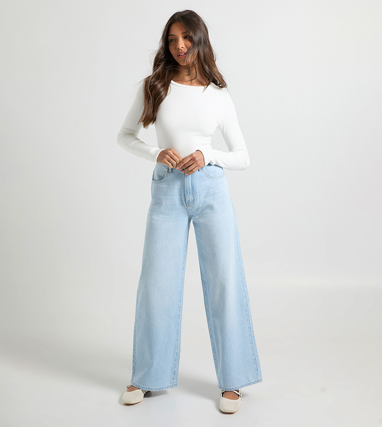 بنطال جينز مغسول بخصر عالي