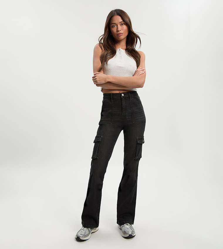 Mid Waist Cargo Flared Jeans