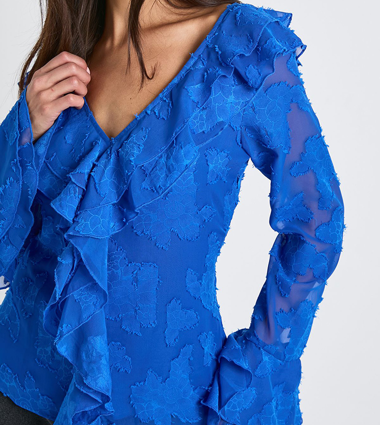 Textured Ruffle Long Sleeves Top