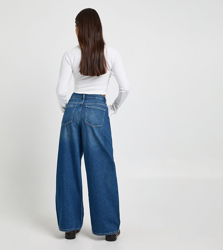 Petite Washed High Waist Wide Leg Jeans