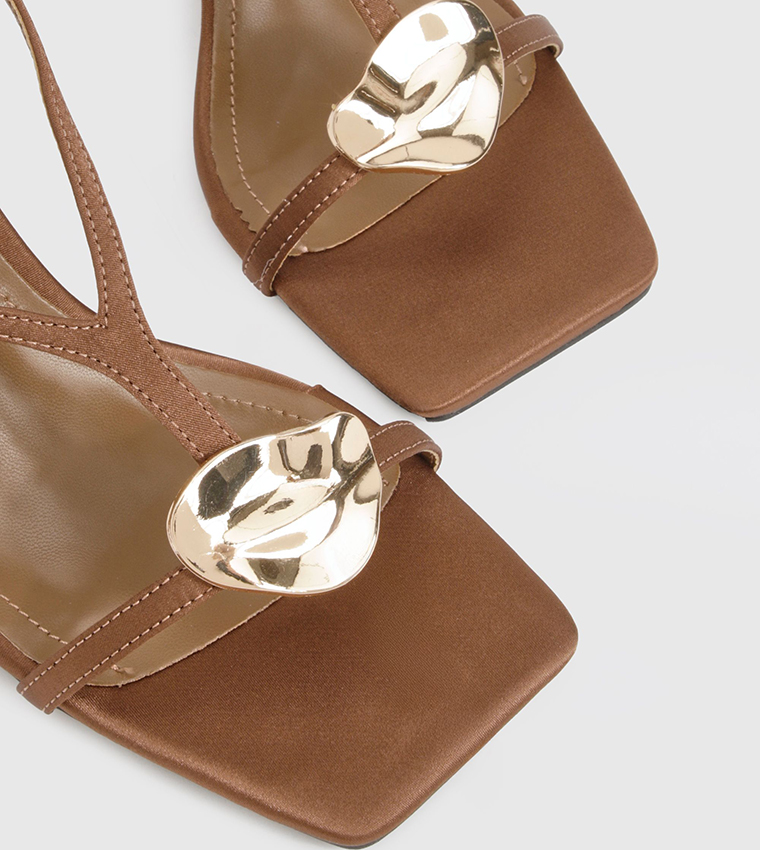 Strappy Hardware Detail Heeled Sandals
