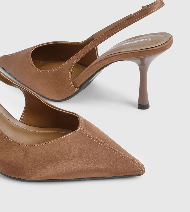 حذاء كعب ساتان بحزام خلفي