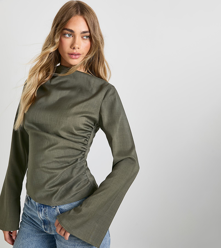 Solid Ruched Long Sleeves Top