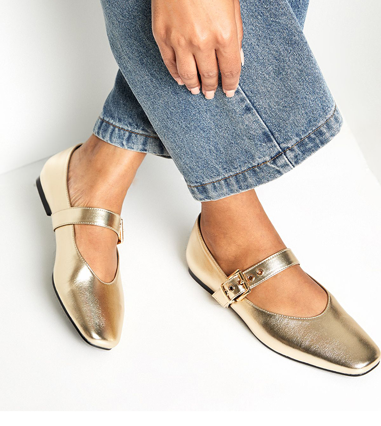 Metallic Buckle Detail Ballet Flats