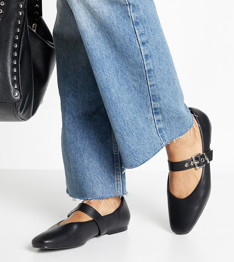 Wide Fit Metallic Buckle Detail Ballet Flats