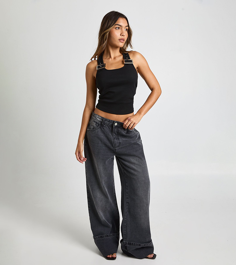 Ribbed Buckle Trim Sleeveless Crop Top