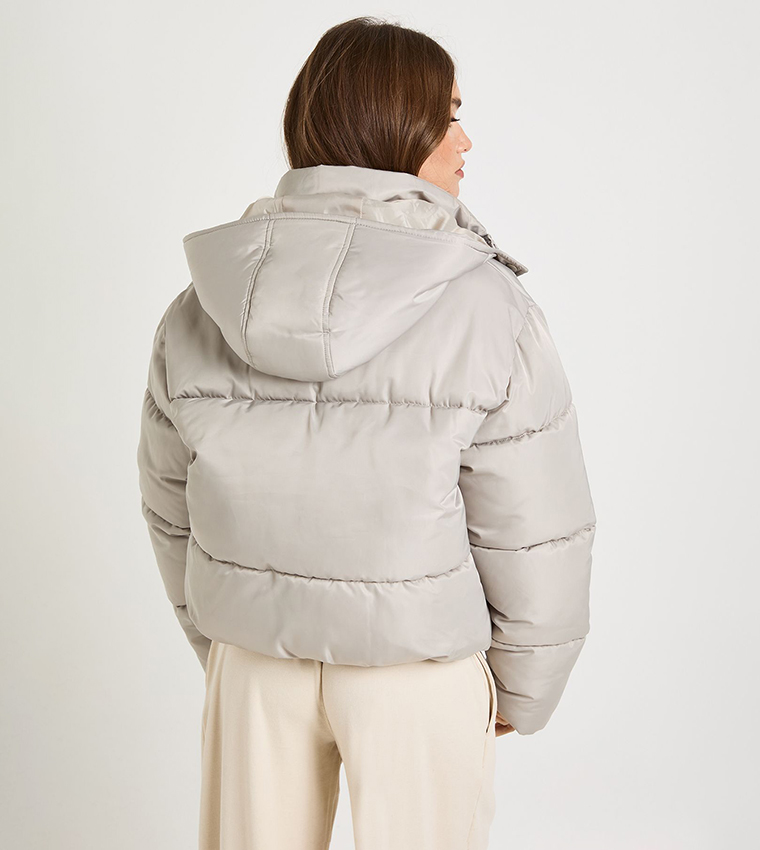 جاكيت بفر بسحاب وهودي 