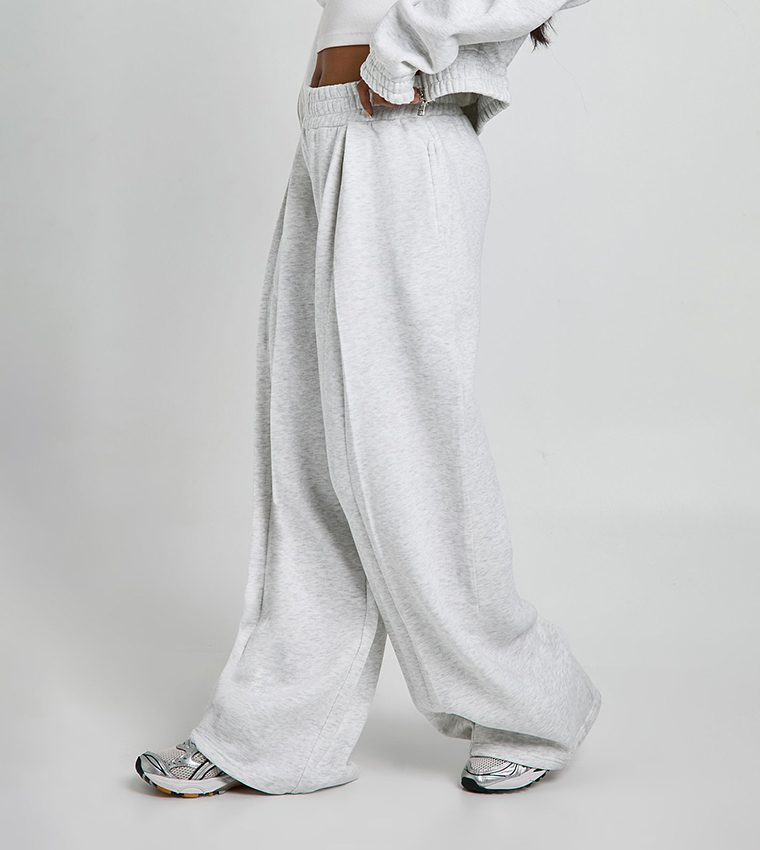 High Waist Pleat Detail Straight Fit Sweatpants