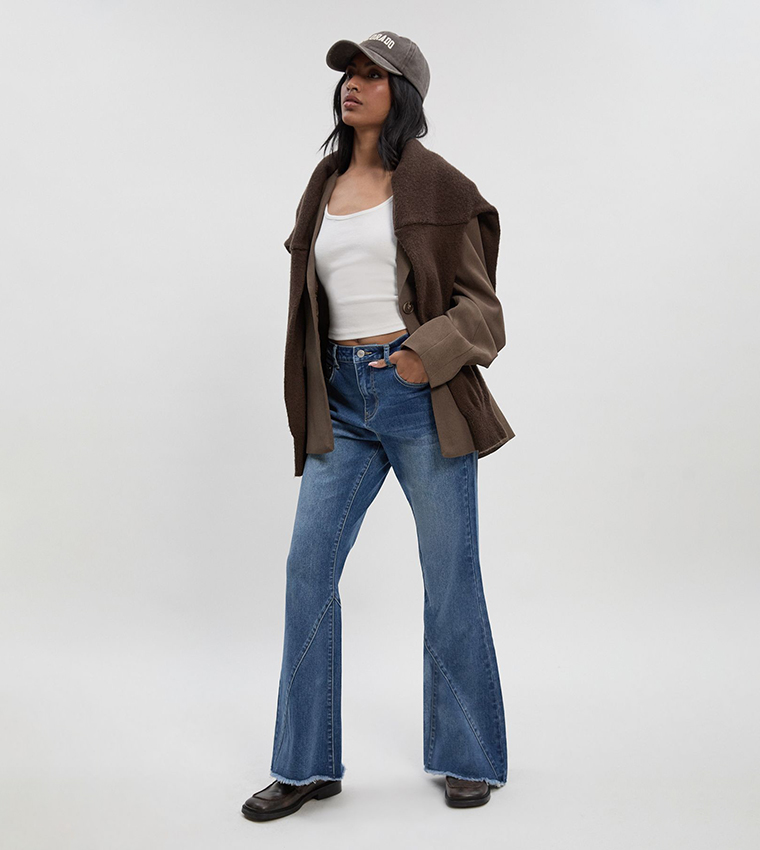 Mid Waist Seam Detail Super Flared Jeans