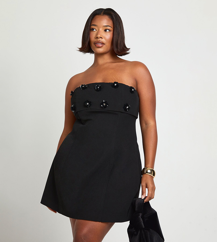 Buy Boohoo Curve Embellished Bandeau Skater Mini Dress In Black | 6thStreet  Oman