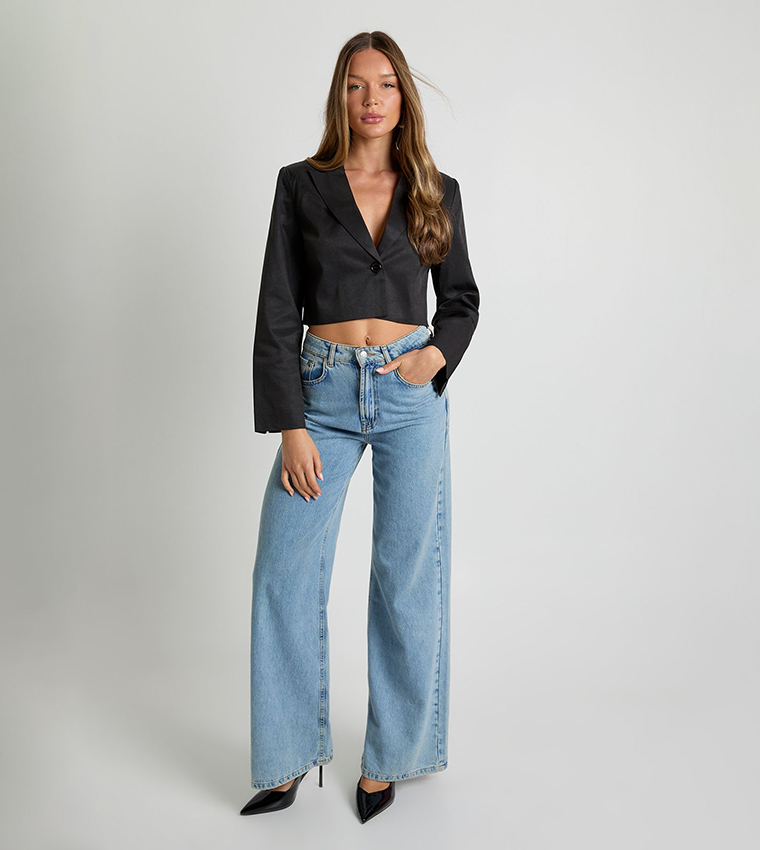 Solid Boxy Fit Crop Blazer