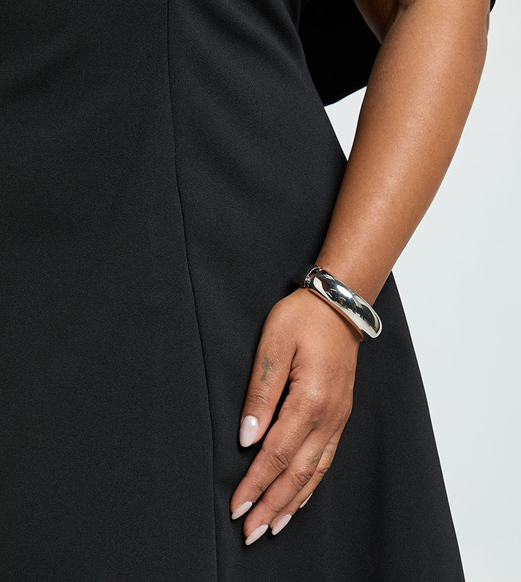 فستان سكيتر للمقاسات الكبيرة 