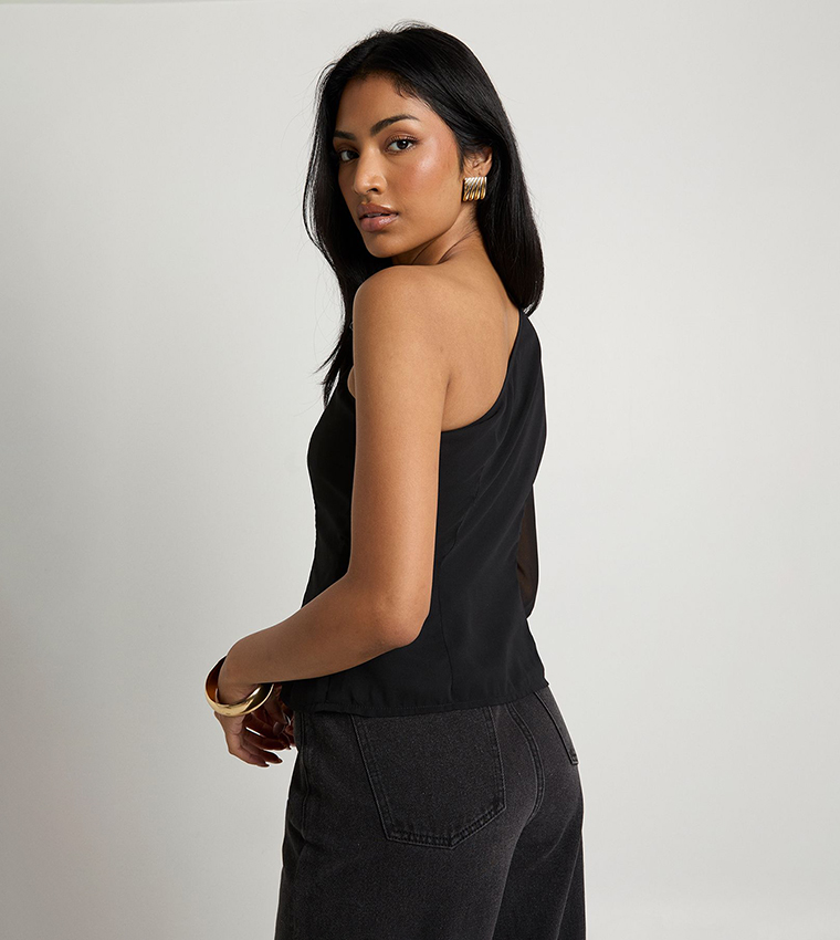 توب شيفون سادة بكتف واحد 