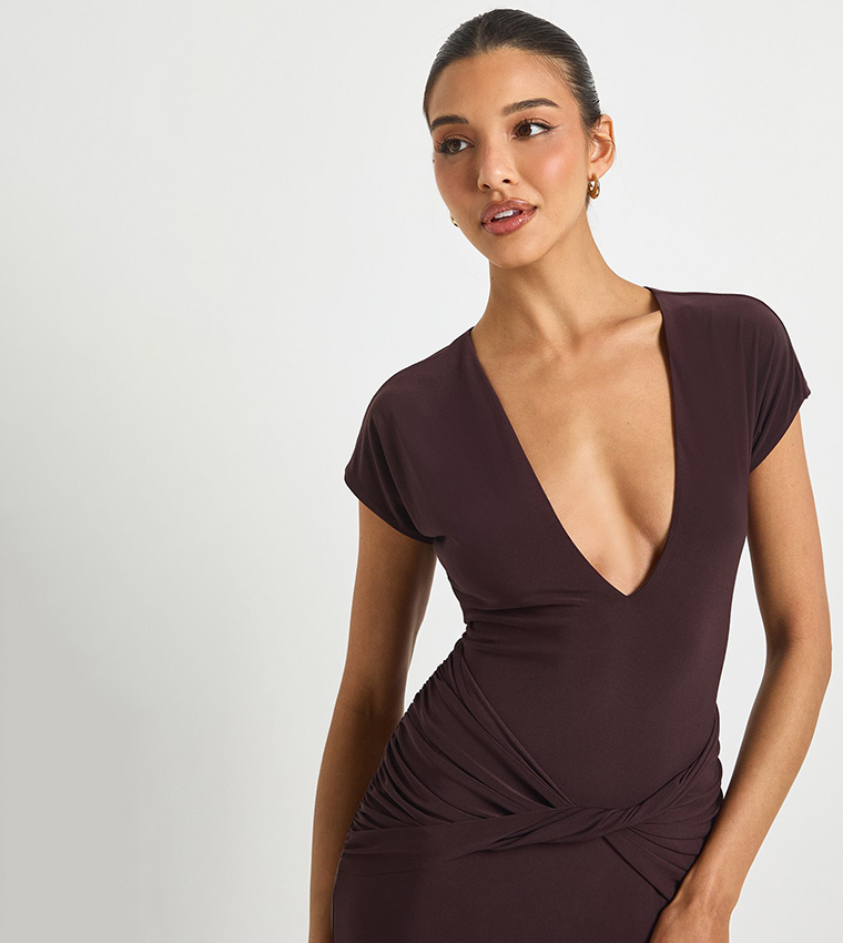 Solid Twist Detail Maxi Dress