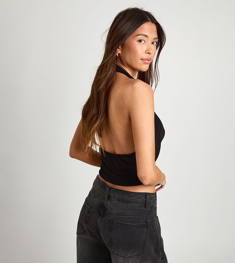 كروب توب بياقة هالتر