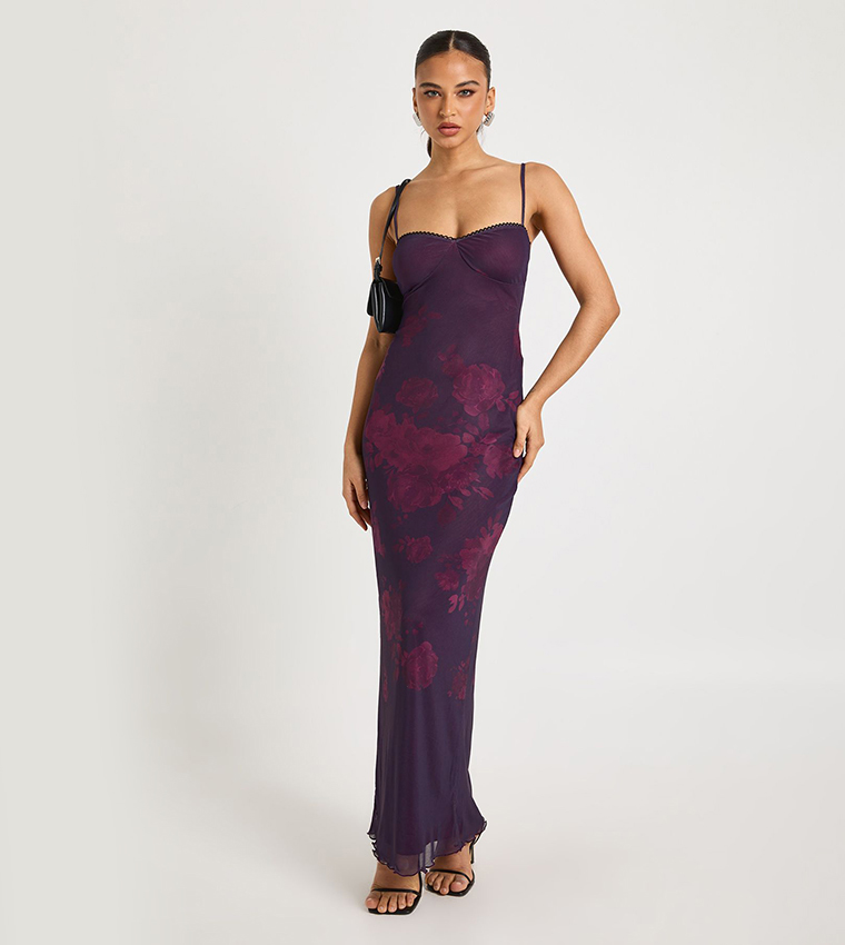 فستان ماكسي بطبعة الورود 