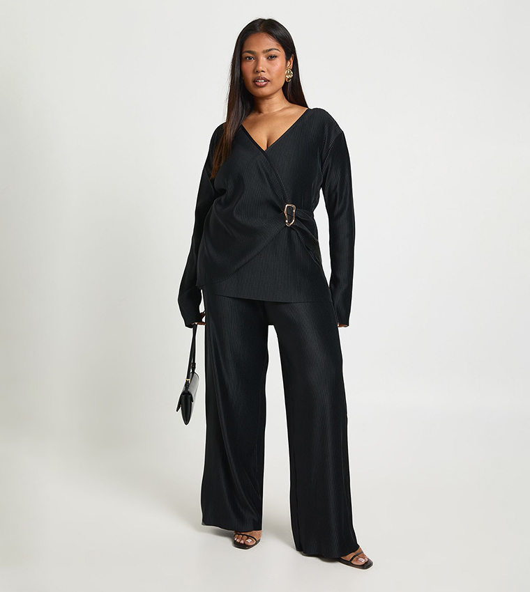 توب كم طويل بحواف ذهبية للمقاسات الكبيرة 