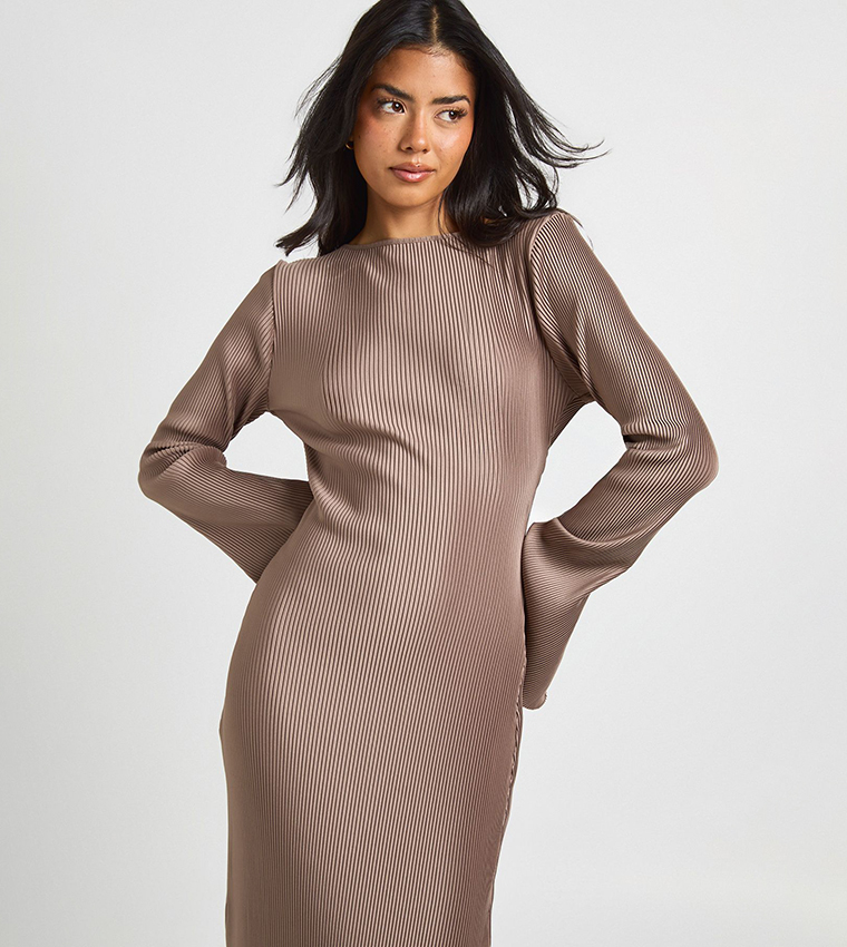 Plisse Flared Sleeves Column Maxi Dress