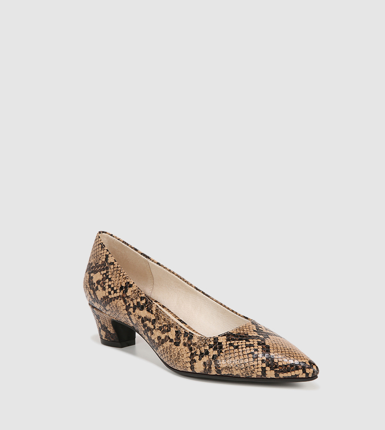 Lifestride sales leopard pumps