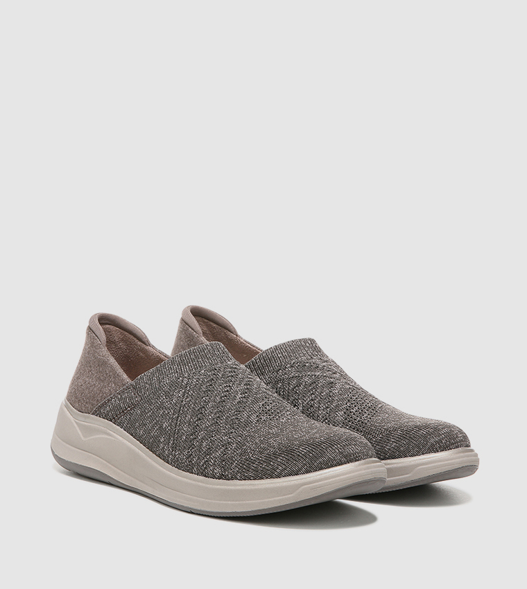 TRIUMPH Textured Slip-On Shoes