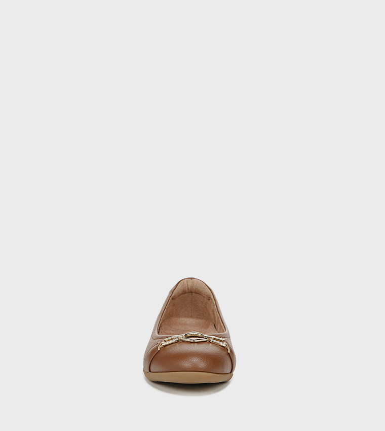 VIVIENNE-O Metal Accent Ballerinas
