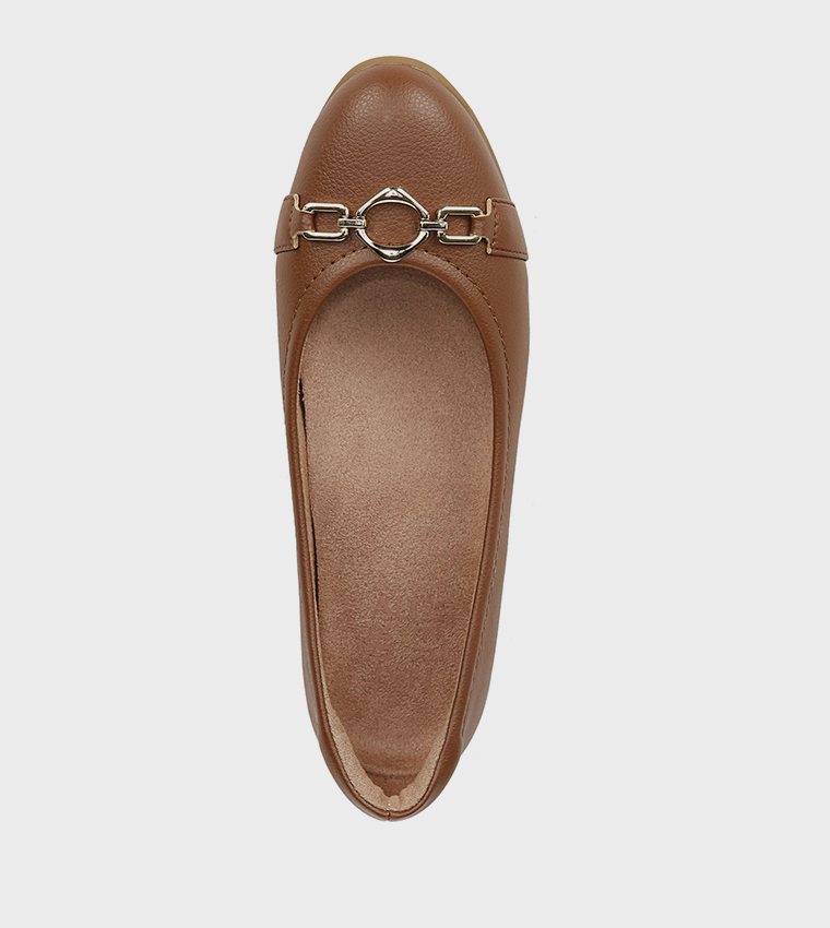 VIVIENNE-O Metal Accent Ballerinas