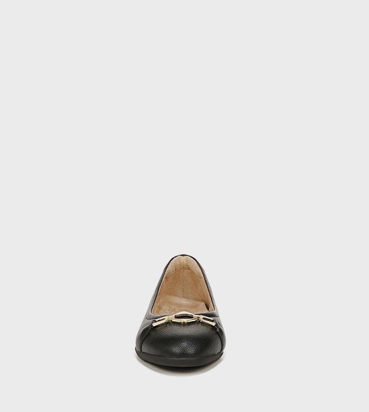 VIVIENNE-O Metal Accent Ballerinas