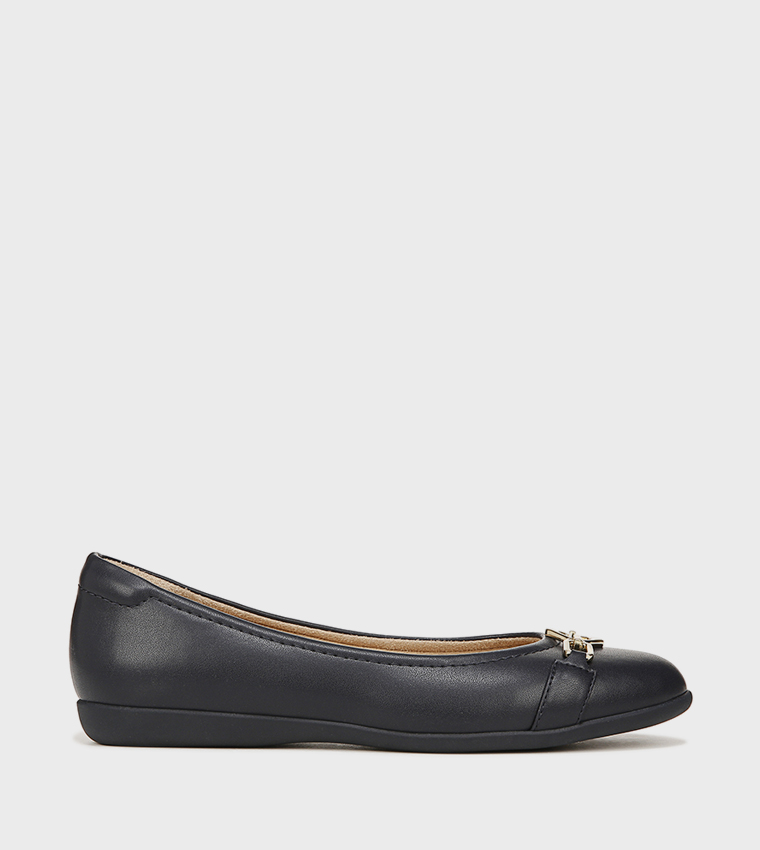 VIVIENNE-O Metal Accent Ballerinas
