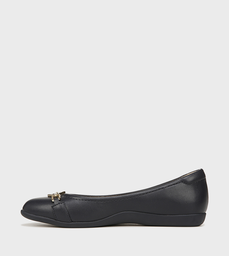 VIVIENNE-O Metal Accent Ballerinas